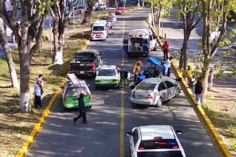 Se registra fuerte choque en el centro de Pachuca