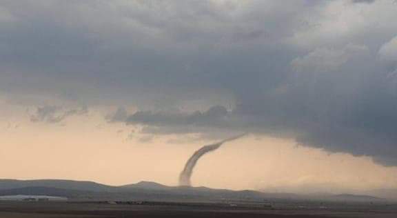 Impresionante tormenta provoca granizada en Pachuca y tornado al sur de Hidalgo