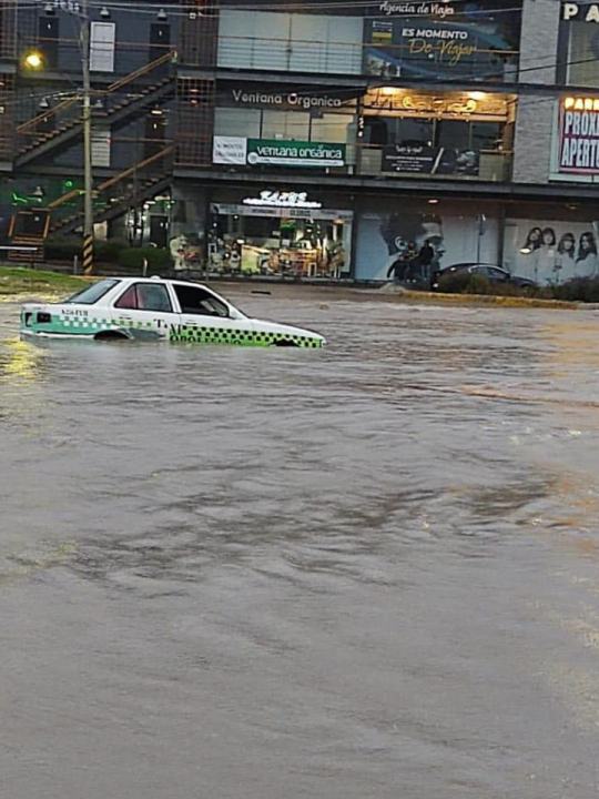 #FotosYVideos: Afectaciones en Pachuca por paso de huracán Grace