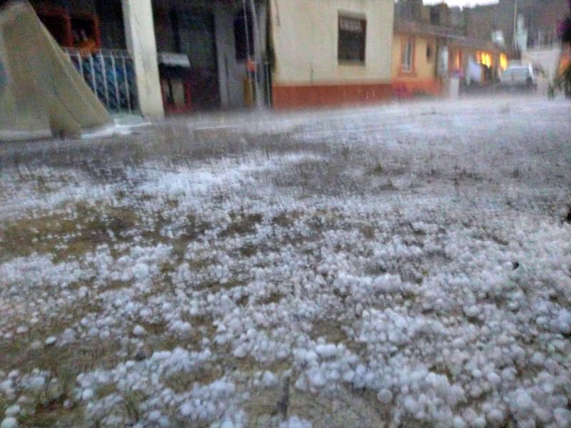 Se desata fuerte granizada en sur de Pachuca y en autopista a CDMX