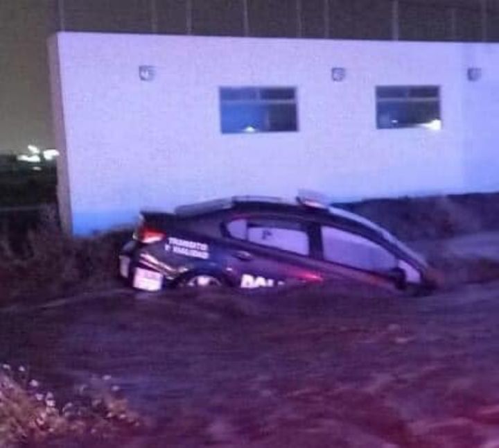 Fotos que demuestran que manejar en Pachuca en época de lluvia es un riesgo