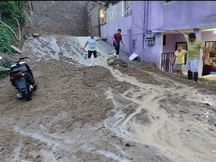 #FotosYVideo: Estragos en Huejutla por lluvias provocadas por Frente Frío 21