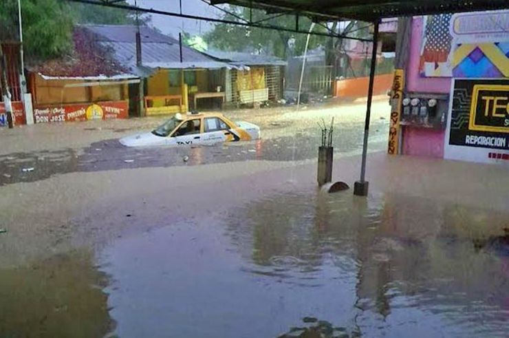 #FotosYVideo: Estragos en Huejutla por lluvias provocadas por Frente Frío 21