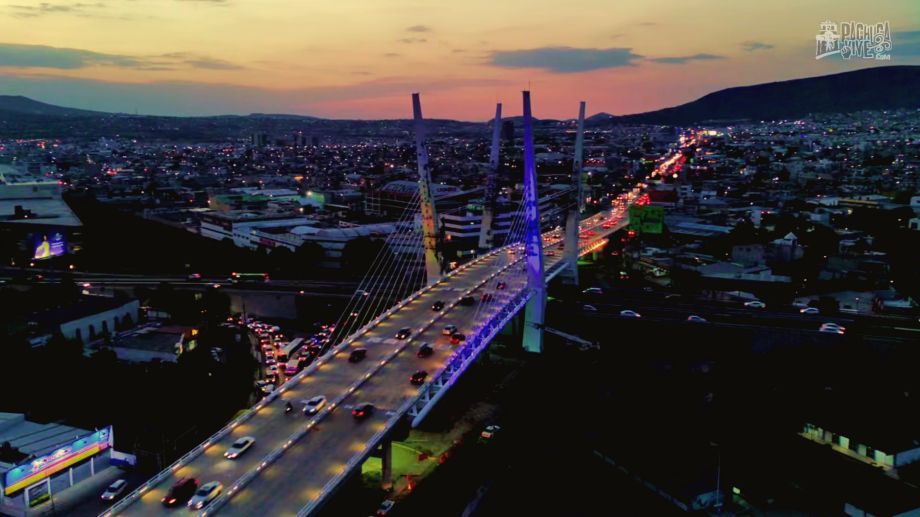 Así luce el Puente Atirantado Miguel Hidalgo de Pachuca en su apertura