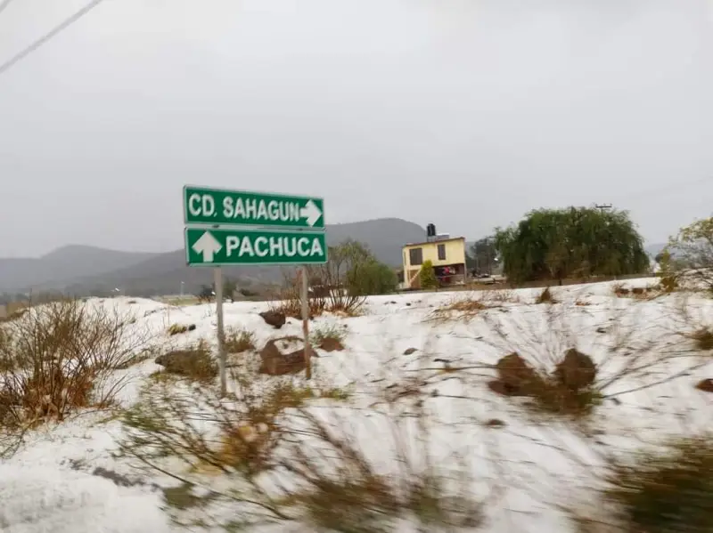 #Granizada: Se pinta de blanco la Pachuca - Ciudad Sahagún (fotos)