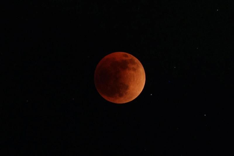 #Galería: Así se vio el eclipse de Luna de sangre en Pachuca