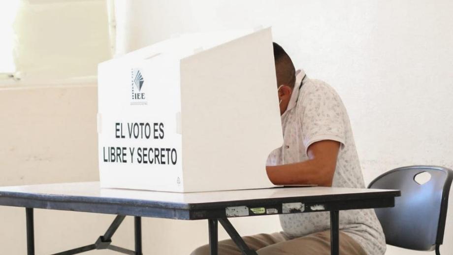 Ya arrancó la elección de gobernador en Hidalgo; cayeron los primeros votos