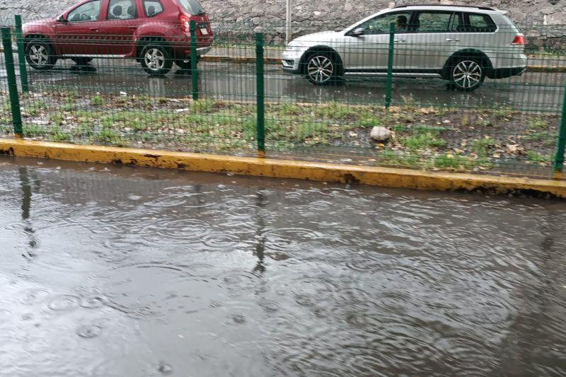 Se soltó el aguacero este lunes en Pachuca (fotos)