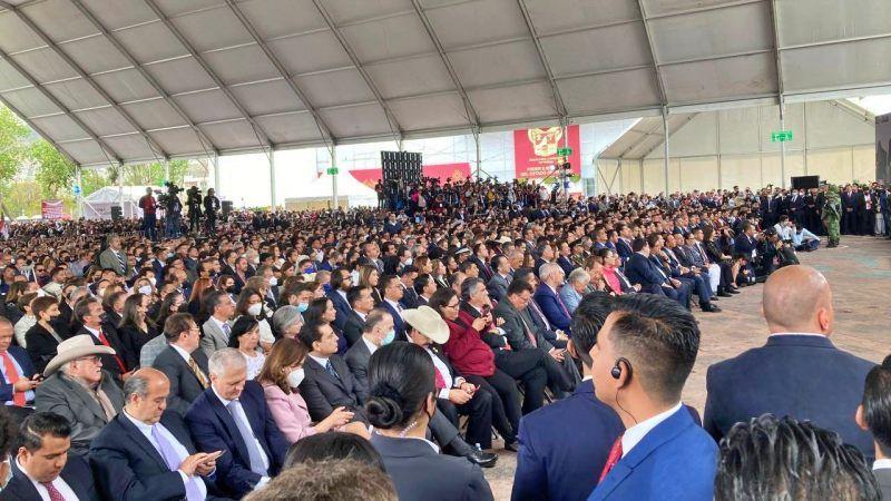 Asume Julio Menchaca como gobernador de Hidalgo en histórica alternancia