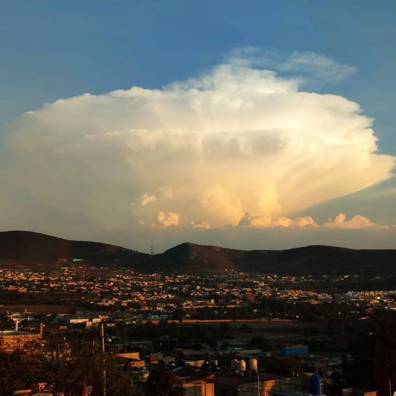 La impresionante nube tipo explosión que se vio en Pachuca y alrededores