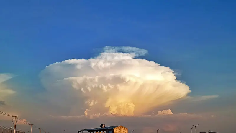 La impresionante nube tipo explosión que se vio en Pachuca y alrededores