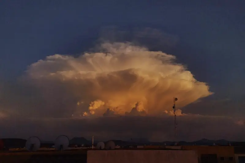 La impresionante nube tipo explosión que se vio en Pachuca y alrededores