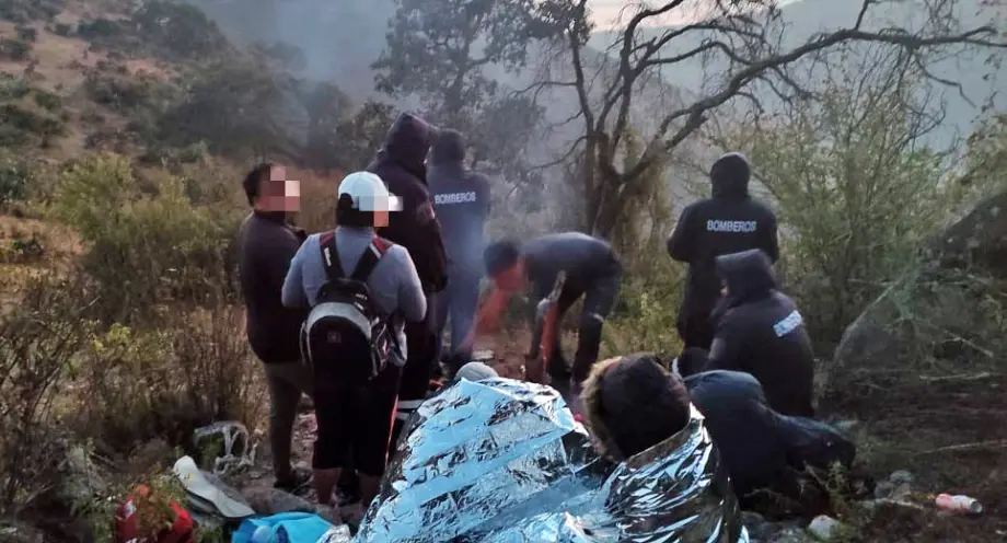 Como de película, realizan rescate de familia extraviada en cerro de Hidalgo