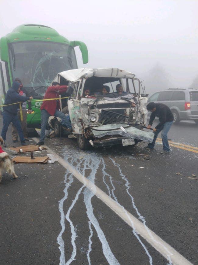 Clima provoca accidentes en carreteras de Hidalgo este viernes