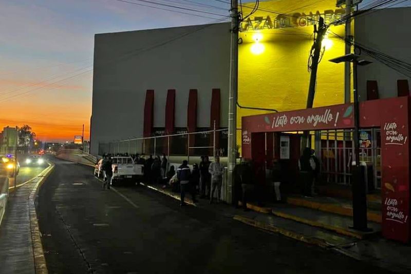 Entregaron cerca de 5 mil láminas en el primer día de reemplacamiento en Hidalgo