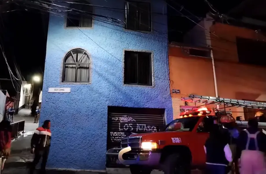 Flamazo genera alarma en céntrico barrio de Pachuca