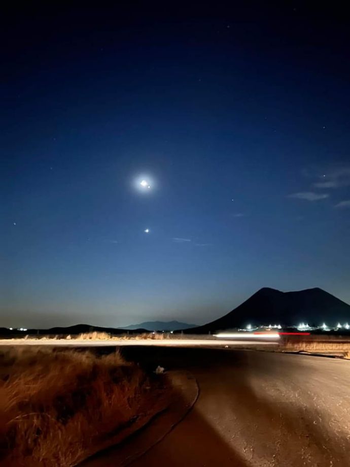 Conjunción Luna-Venus-Júpiter se ha visto espectacular en Pachuca y alrededores | FOTOS