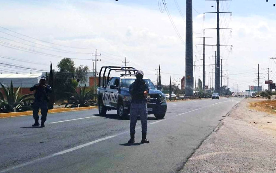 Caos en la Pachuca-Sahagún; vecinos realizan bloqueo a la altura de Chavarría