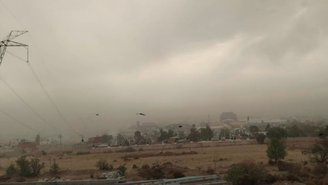 Ataca tormenta de polvo al sur de Pachuca | FOTOS