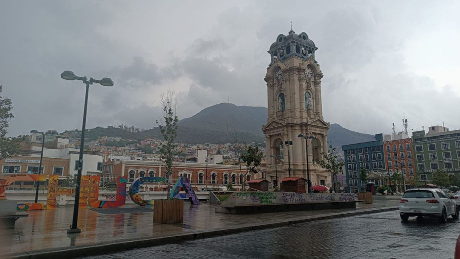 #Fotos: Se cae el cielo en Pachuca; así la intensa lluvia en la capital hidalguense