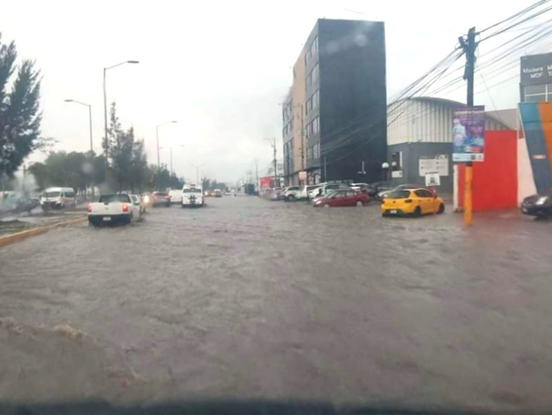 #Fotos: Se cae el cielo en Pachuca; así la intensa lluvia en la capital hidalguense