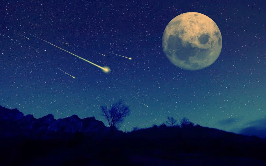 Noches ideales para ver el cielo: tendremos Luna de Flores y lluvia de meteoros