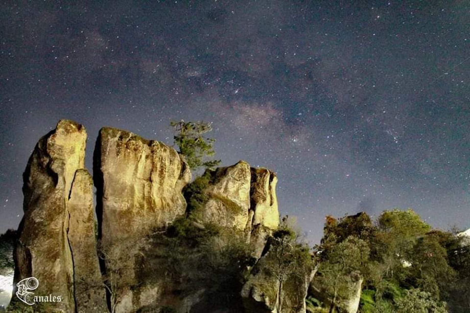 Peñón de Vasconcelos, la extraordinaria formación rocosa de Zacualtipán