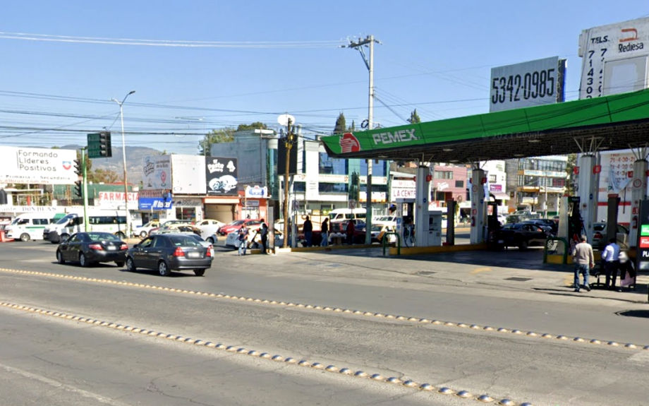 Hombre pierde la vida en gasolinera frente a la Central de Abastos de Pachuca; presuntamente fue atacado