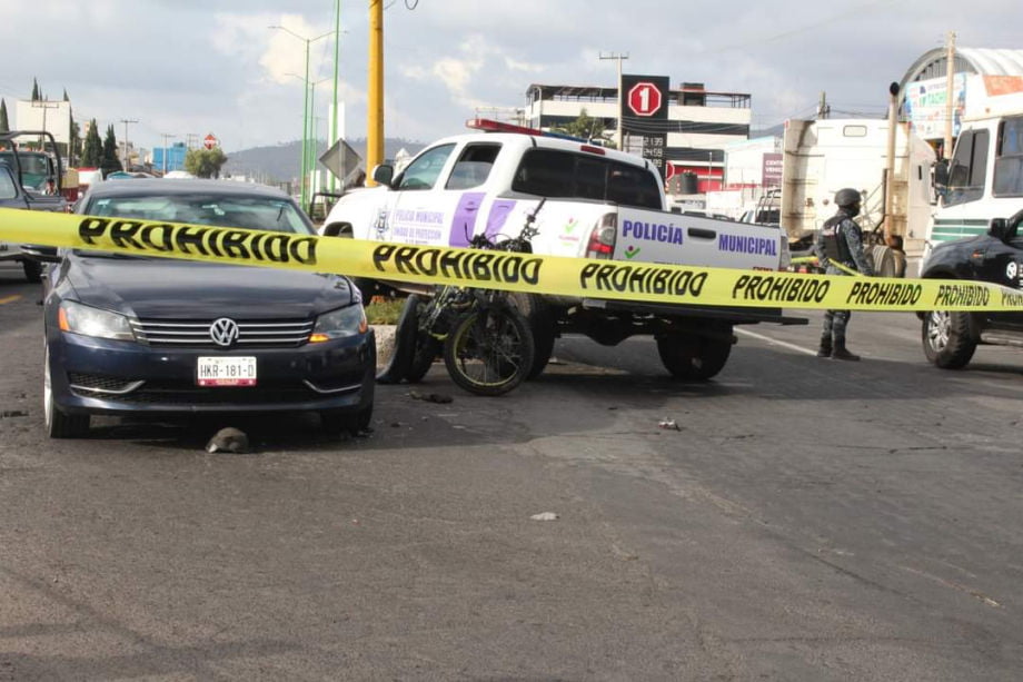 Momento del fatal accidente en Tulancingo que dejó sin vida a una motociclista | VIDEO