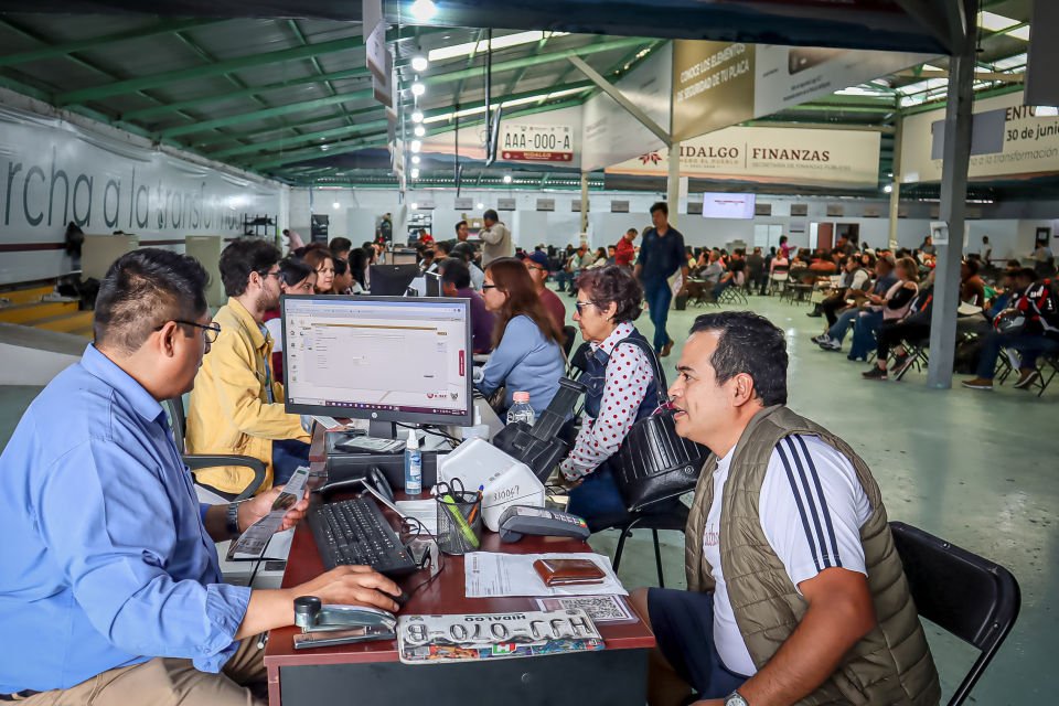 Más tiempo: horarios extra para el reemplacamiento vehicular en Hidalgo