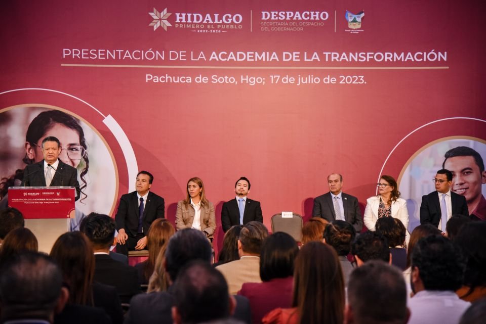 Profesionalizarán a servidores públicos de Hidalgo con la 'Academia de la Transformación'