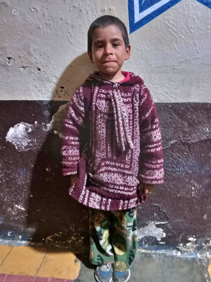 #AlertaDeBúsqueda ⚠️ Pequeño de 5 años está extraviado en Apan; piden ayuda para encontrar a sus familiares