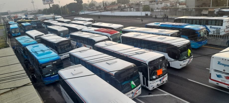 ¡Paralizada! Transportistas de Tizayuca realizan megabloqueo en la México-Pachuca