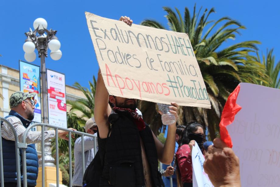 Crecen protestas de alumnos del Instituto de Artes de la UAEH