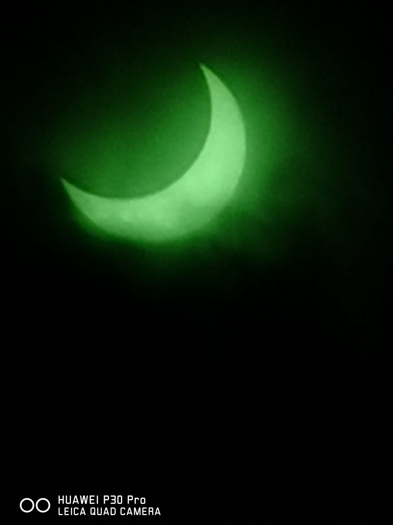 #Galería 🌙 Así se vio el Eclipse Solar en Pachuca y Huasca