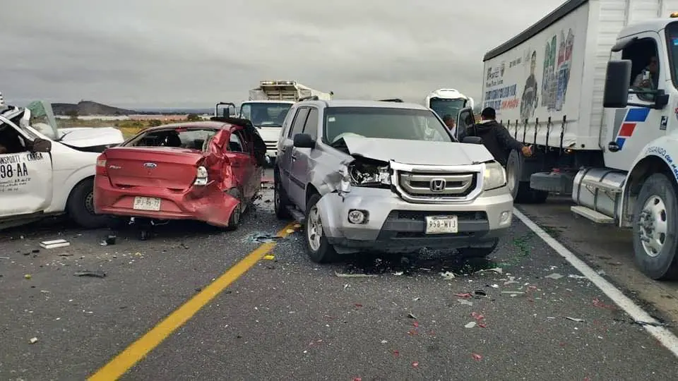 Escalofriante accidente en la autopista México-Tuxpan, en territorio hidalguense