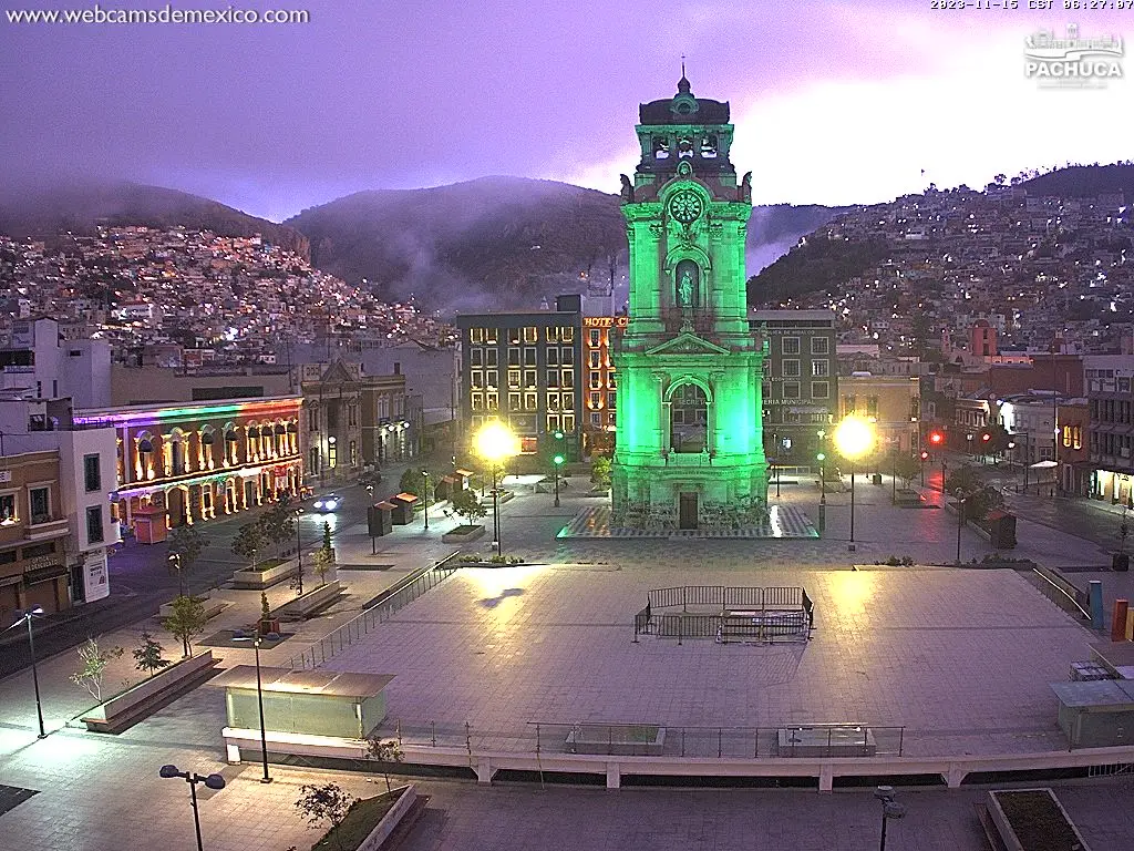 Densa franja de niebla sorprende a la zona metropolitana de Pachuca (fotos y video)