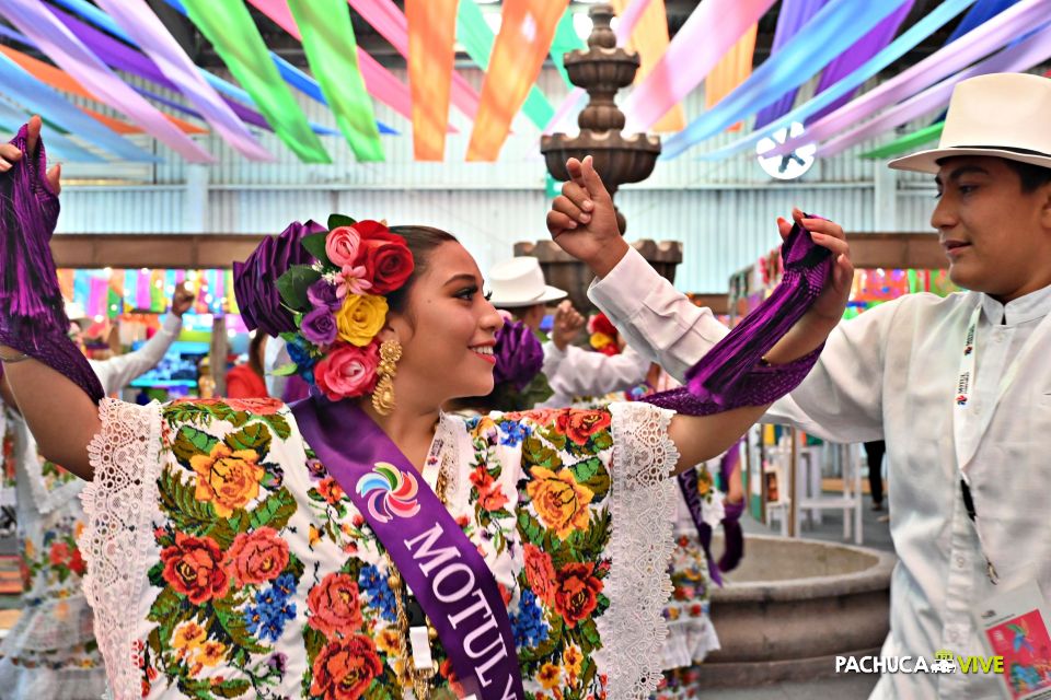 Rostros, trajes y color: galería del Tianguis de Pueblos Mágicos 2023 en su primer día