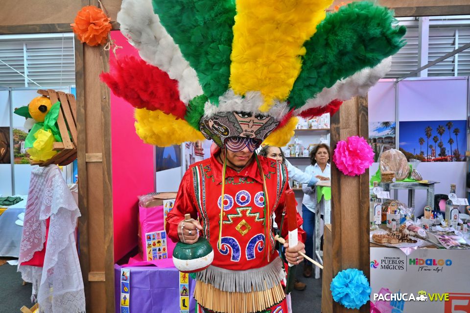 Rostros, trajes y color: galería del Tianguis de Pueblos Mágicos 2023 en su primer día