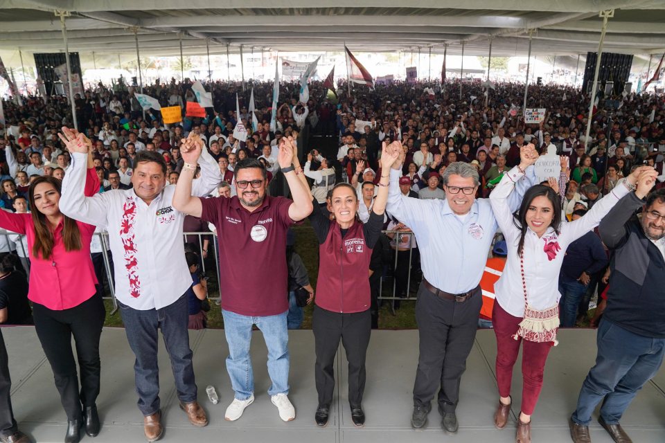 Claudia Sheinbaum muestra el músculo en su visita a Hidalgo