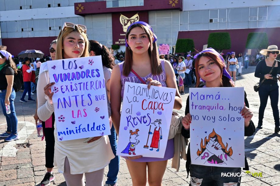 ¡Miles! Así se vivió la marcha 8M en Pachuca | Fotos y video