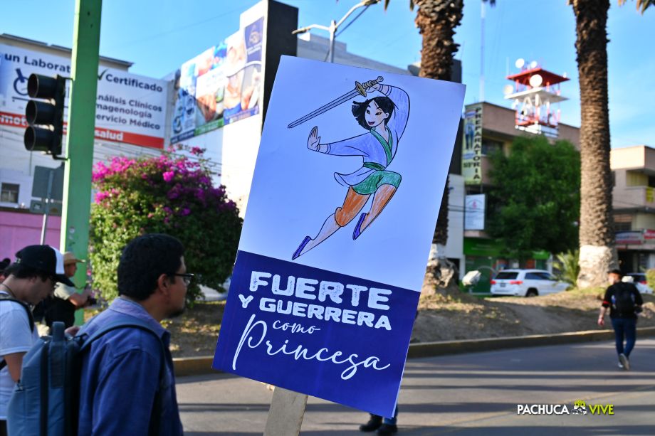 ¡Miles! Así se vivió la marcha 8M en Pachuca | Fotos y video