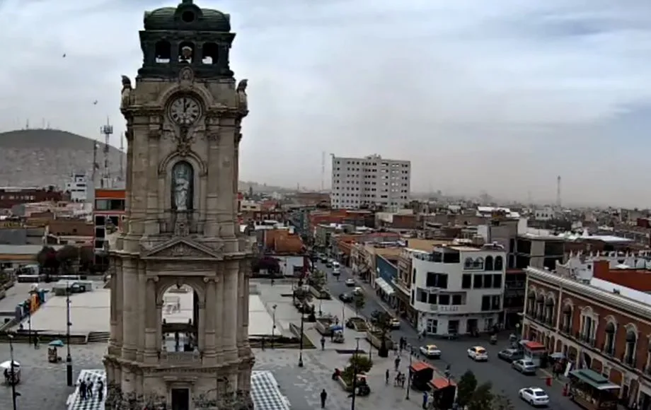 ¡Tolvaneras! Densa nube de polvo envuelve a Pachuca; fuerte viento provoca afectaciones | FOTOS