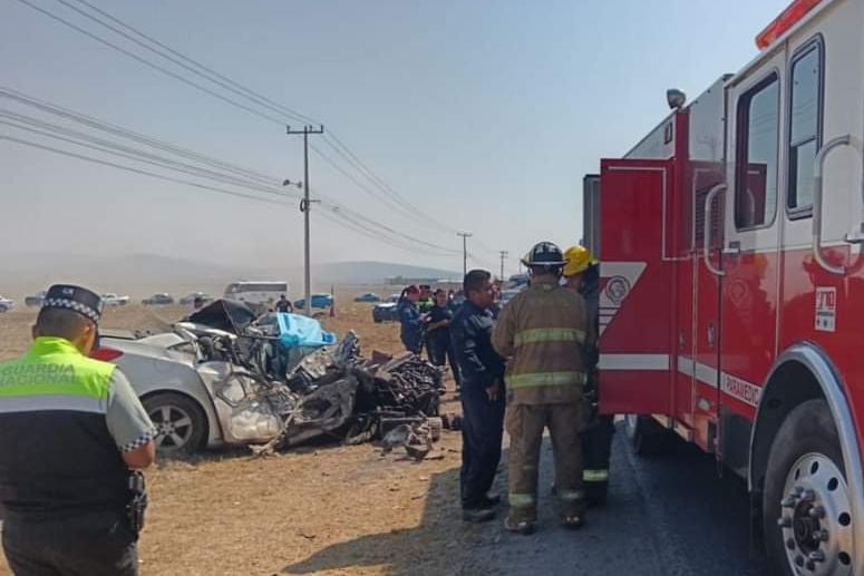 ¡Impactante! Así acabaron dos autos en fatal accidente con autobús involucrado en la México-Pachuca