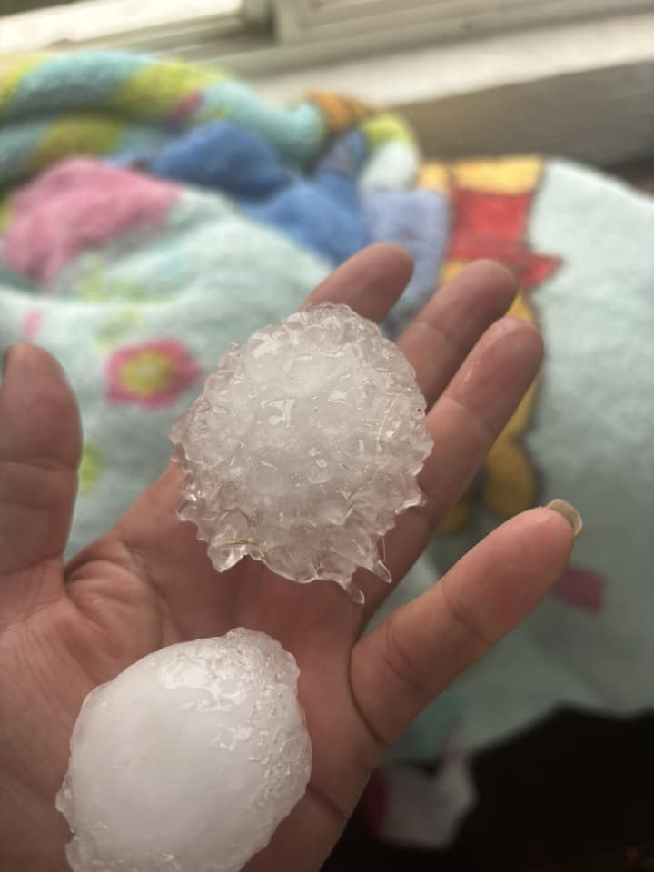 ¡Gigantes! Cae granizo casi del tamaño de pelotas de beisbol en Pachuca | FOTOS