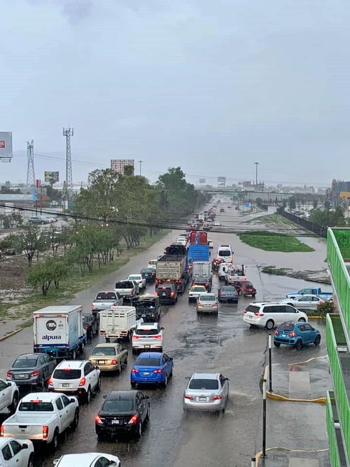 #EnFotos: Los estragos del aguacero que cayó en la zona metropolitana de Pachuca esta tarde