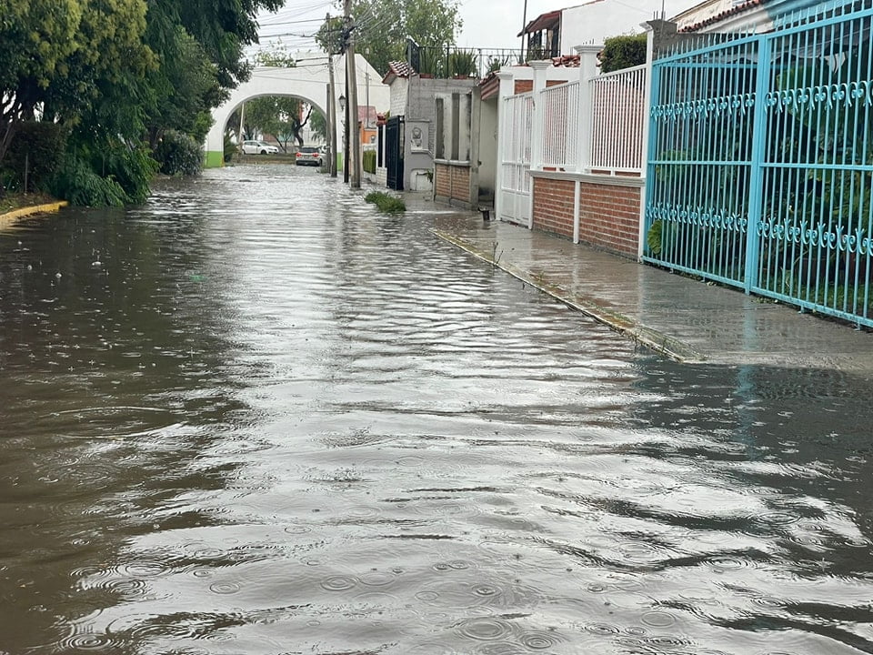 #EnFotos: Los estragos del aguacero que cayó en la zona metropolitana de Pachuca esta tarde