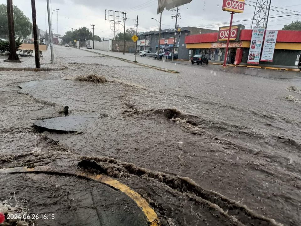 #EnFotos: Los estragos del aguacero que cayó en la zona metropolitana de Pachuca esta tarde