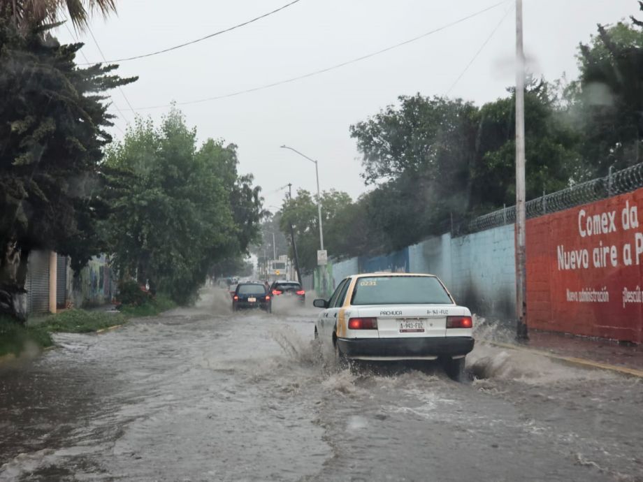 #EnFotos | ¡Se cae el cielo en Pachuca! Así las afectaciones por el aguacero de este sábado