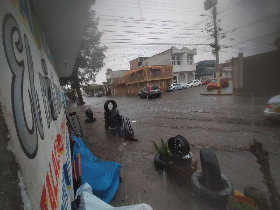 #EnFotos | ¡Se cae el cielo en Pachuca! Así las afectaciones por el aguacero de este sábado